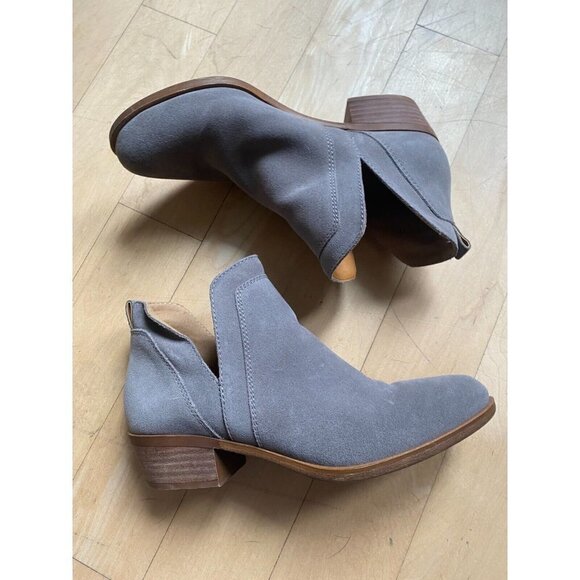 LUCKY Brand "Bebhina" waterproof Bootie Women Size 7 NEW block heel gray - Picture 3 of 8